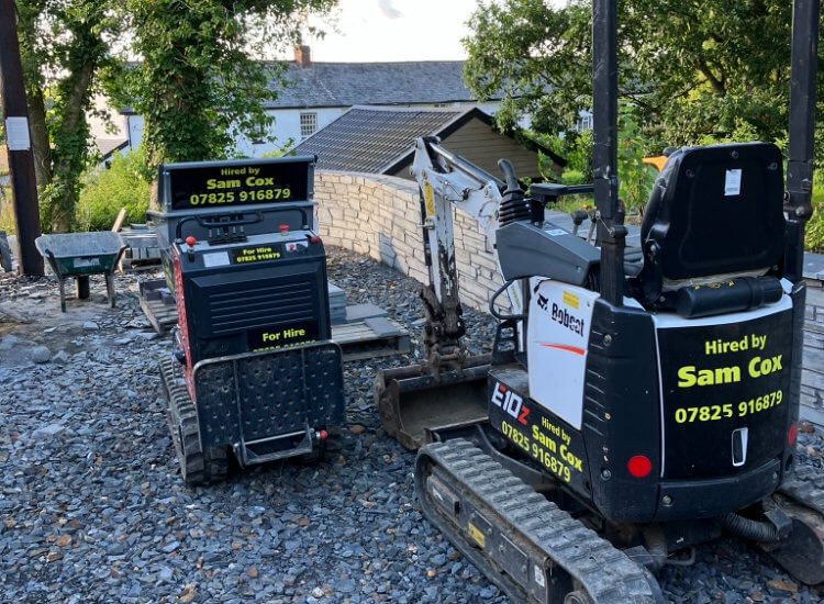 Mini Digger Hire Barnstaple, Bideford, Braunton.